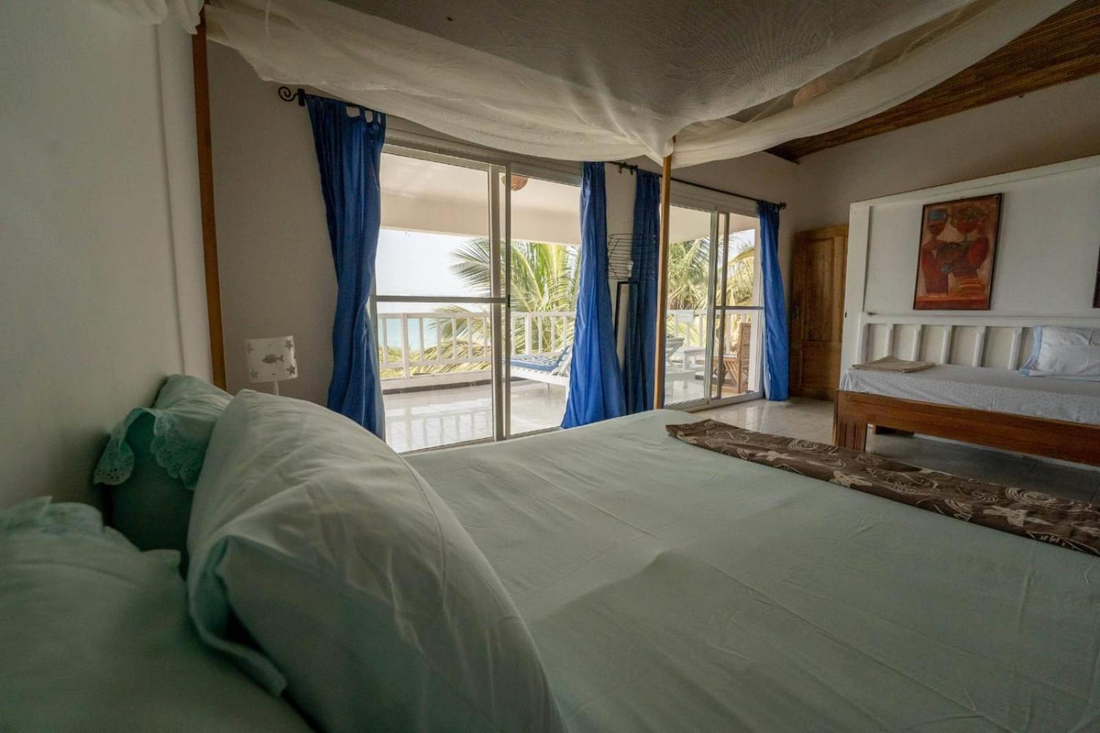 La Villa Sur La Plage Palmarin Exterior photo